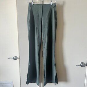 Lululemon High-Rise Flared Pant – Dark Forest – Size 4
